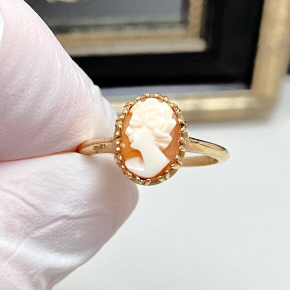 10k Solid Yellow Gold Vintage Genuine Carved Shell Cameo Estate Ring (size 5.75) - Picture 2 of 9